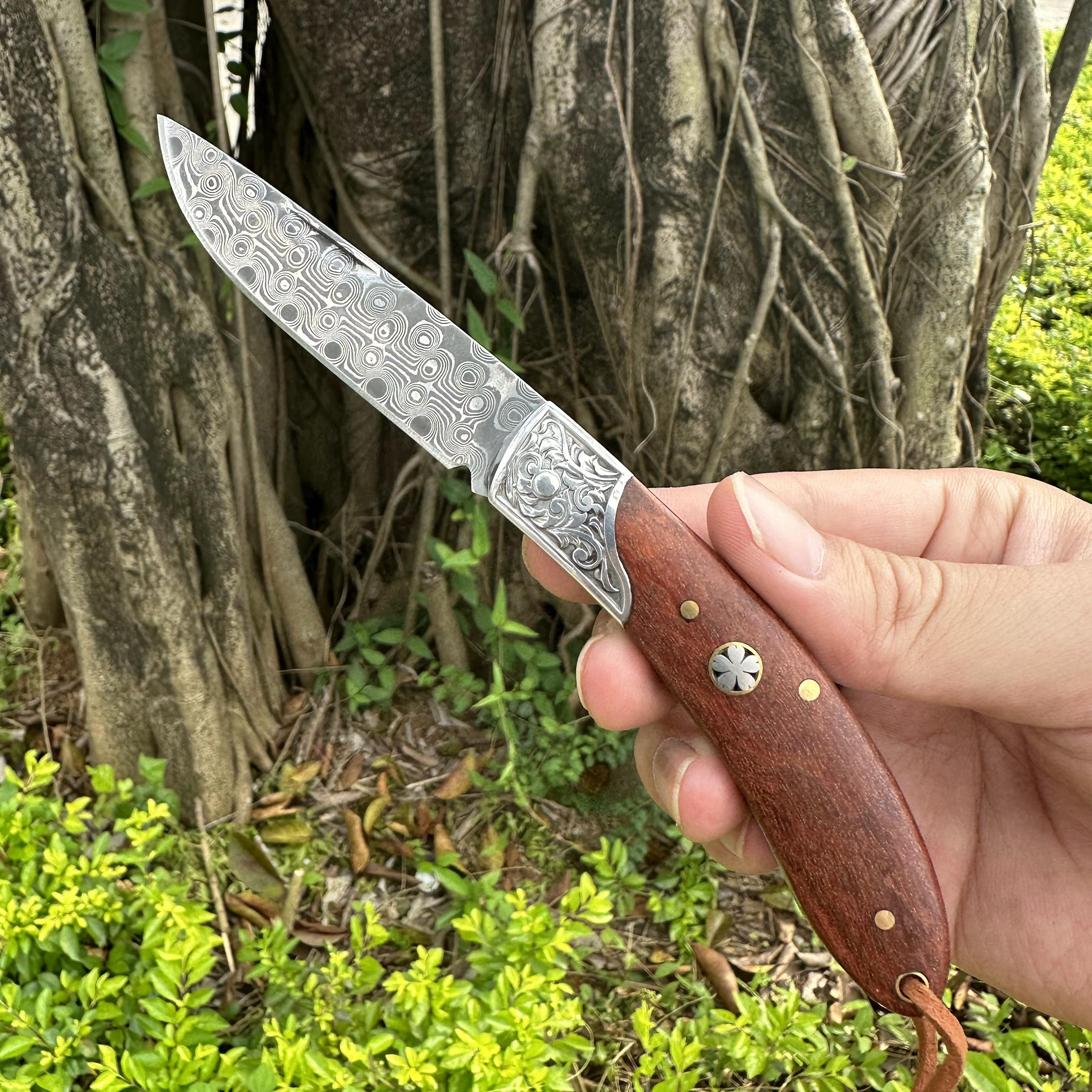 RJ01 Damascus Blade Beef Bone/Resin/Rosewood Handle Pocket Knife