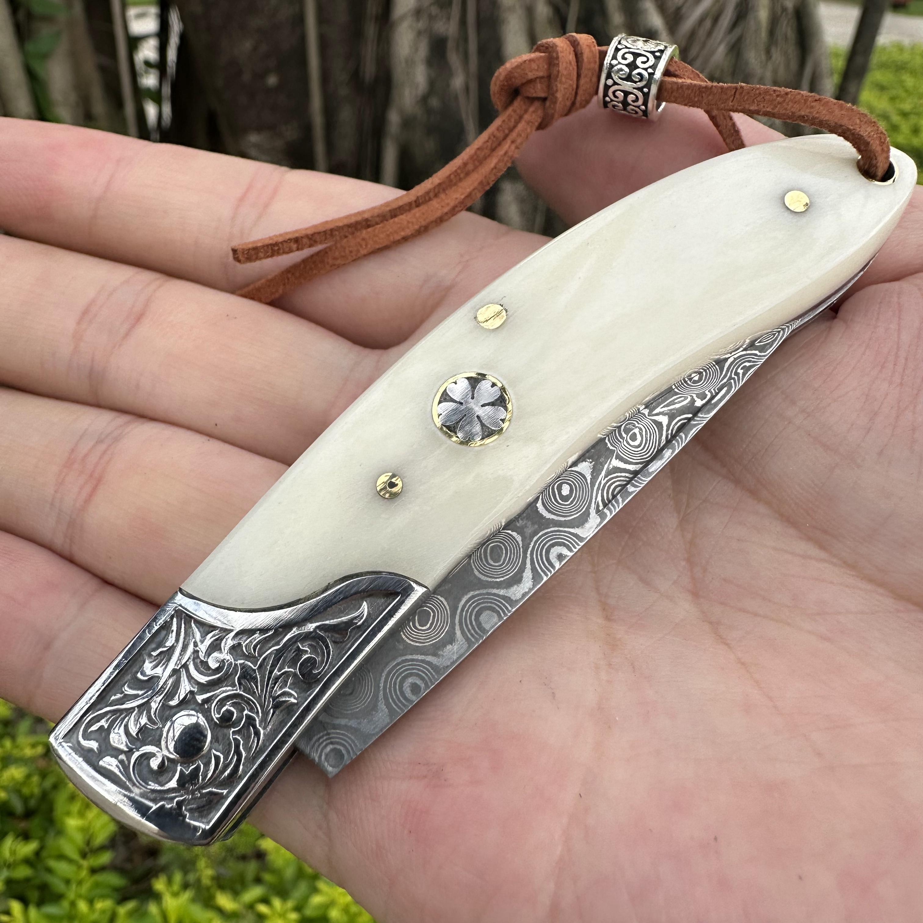 RJ01 Damascus Blade Beef Bone/Resin/Rosewood Handle Pocket Knife