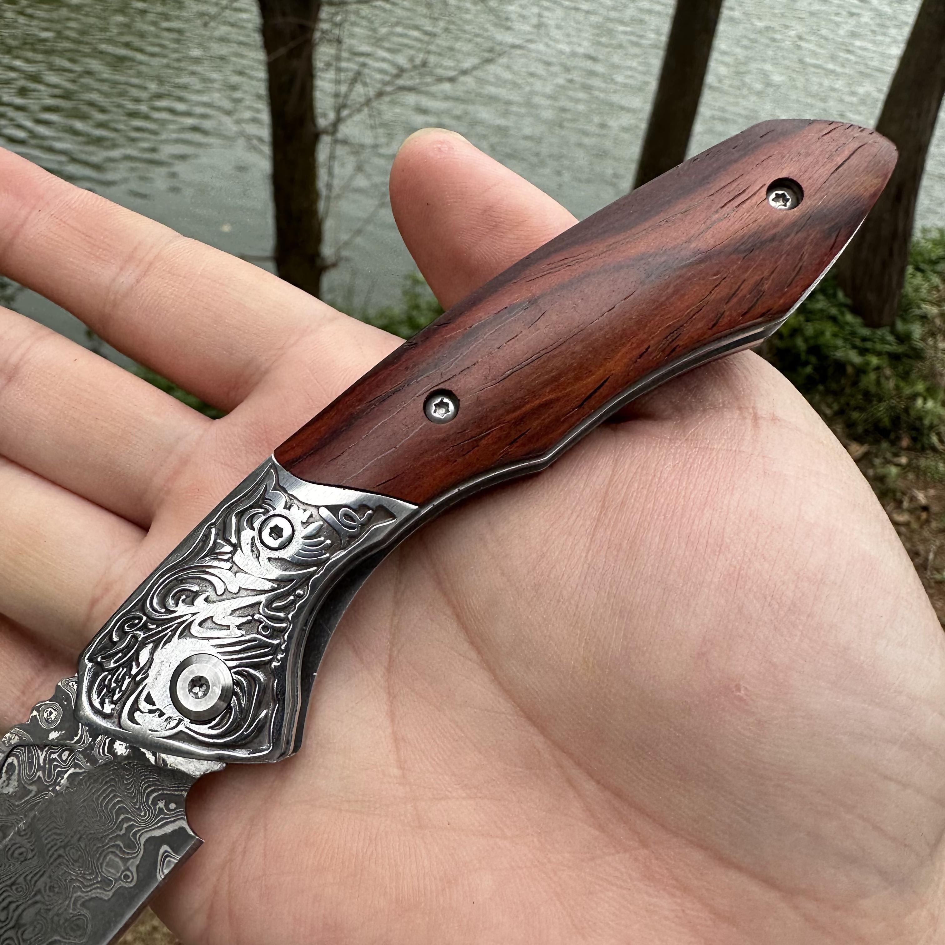 RJ14 Damascus Blade Sandalwood Handle Pocket Knife