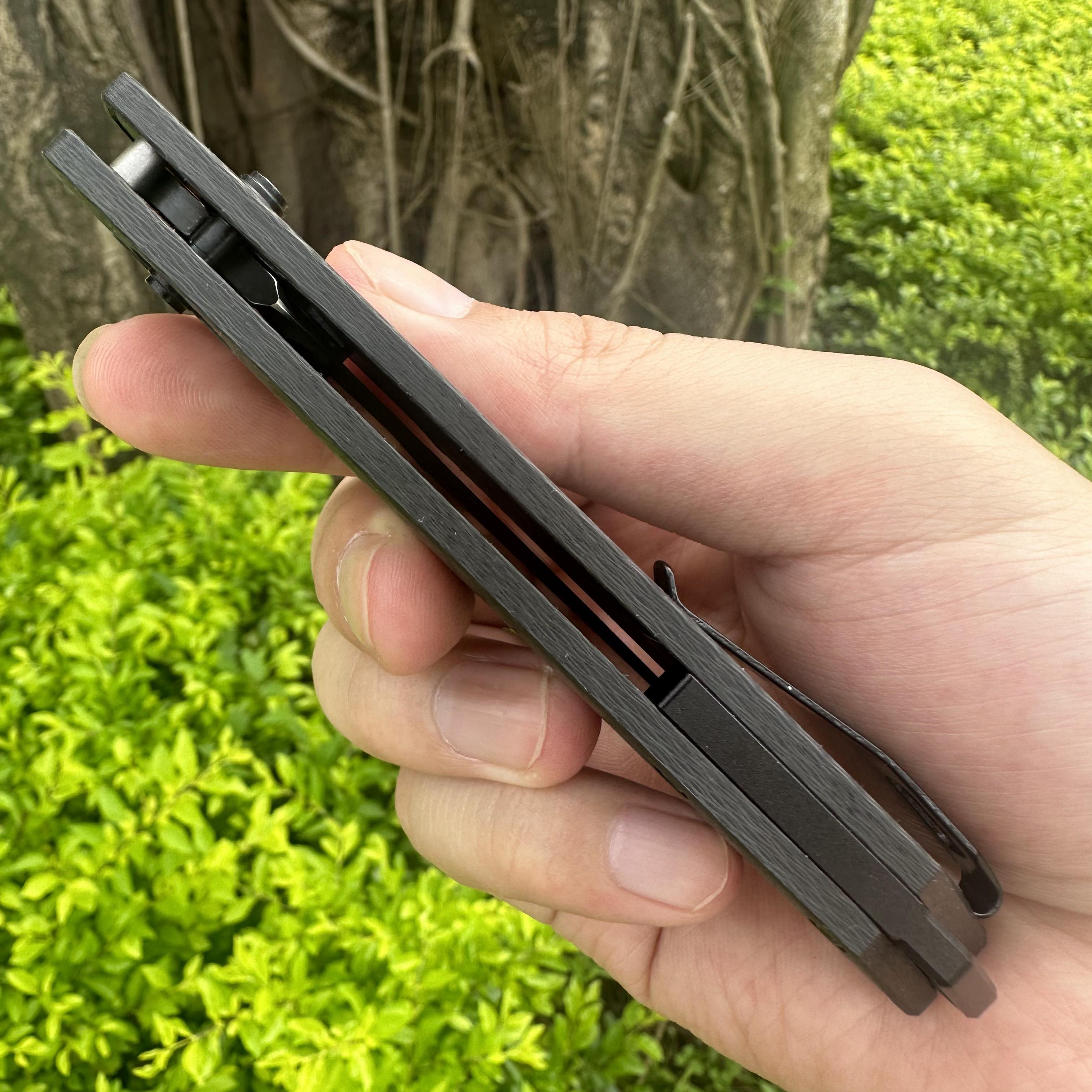 JJ198C D2 Steel Carbon Fiber Folder Axis Lock