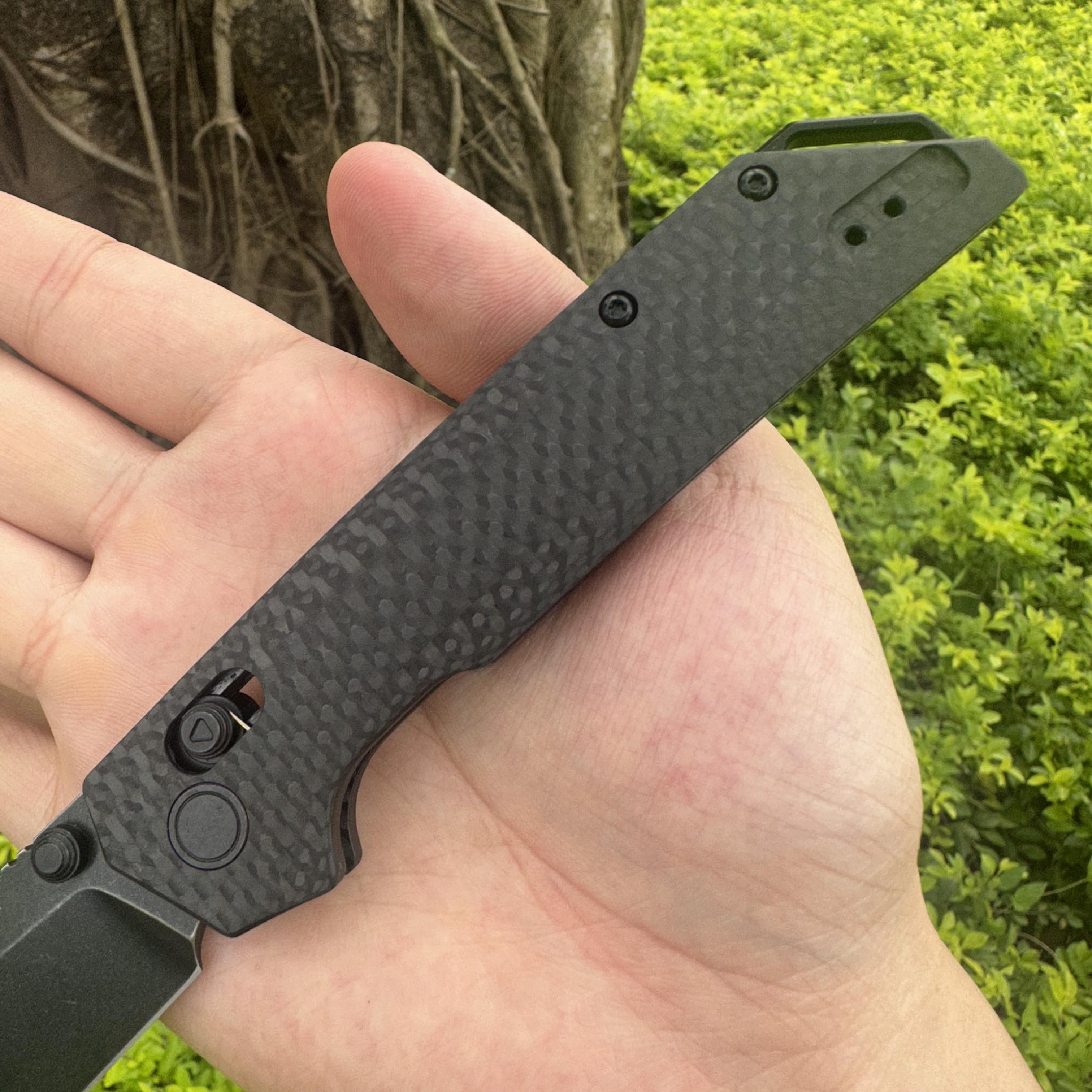 JJ198C D2 Steel Carbon Fiber Folder Axis Lock