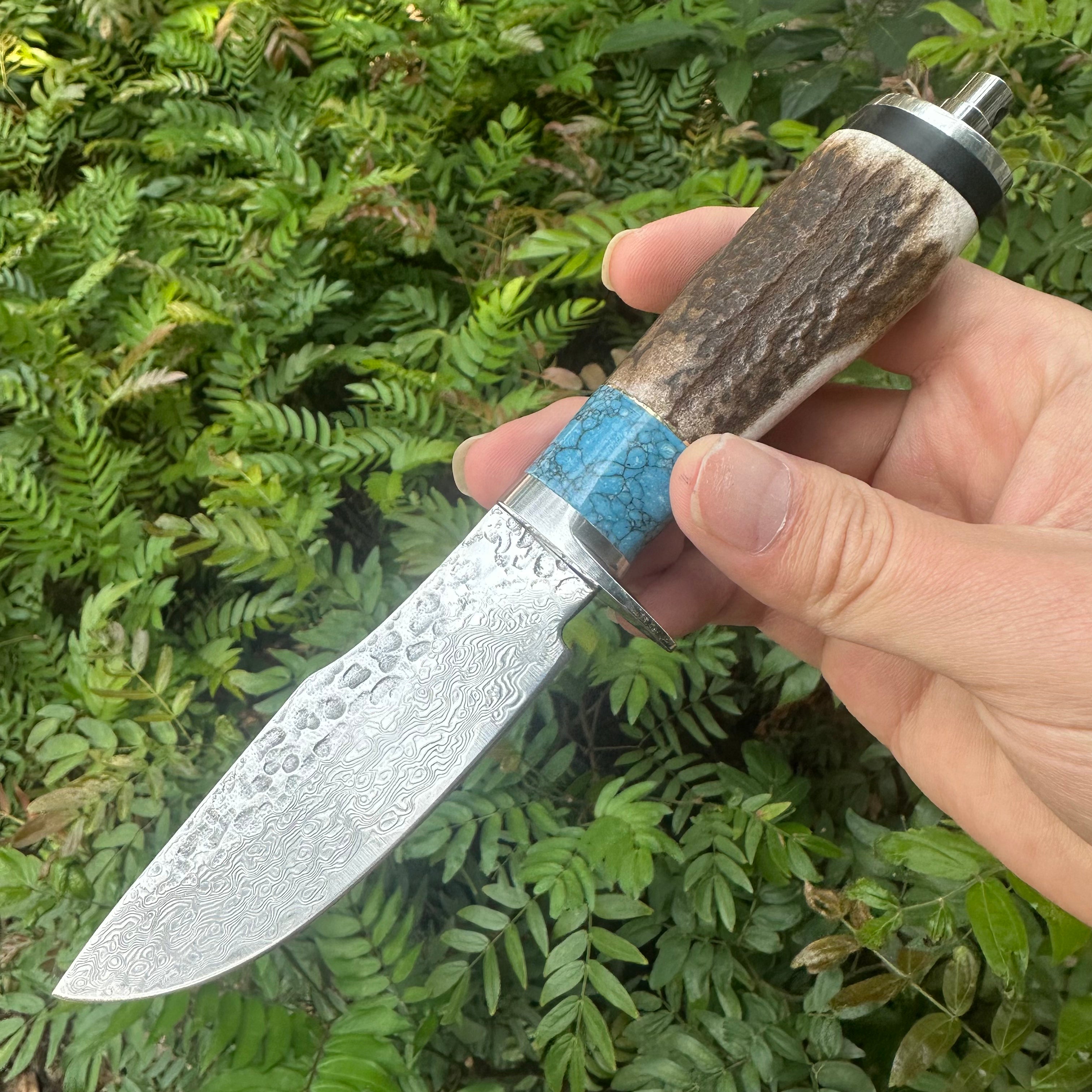 A034 Fixed Damascus VG10 Blade Knife Antlers Handle Leather Sheath