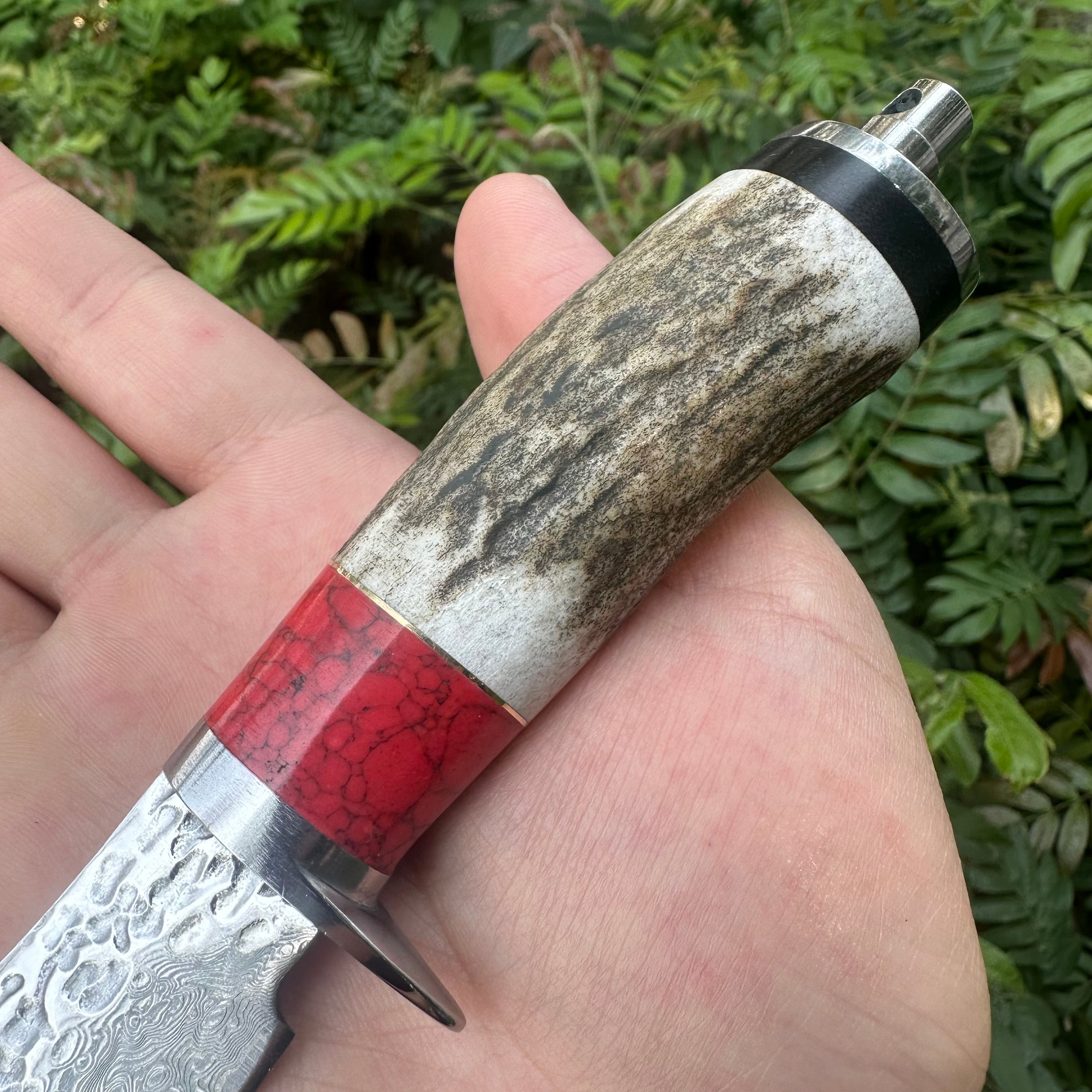 A034 Fixed Damascus VG10 Blade Knife Antlers Handle Leather Sheath