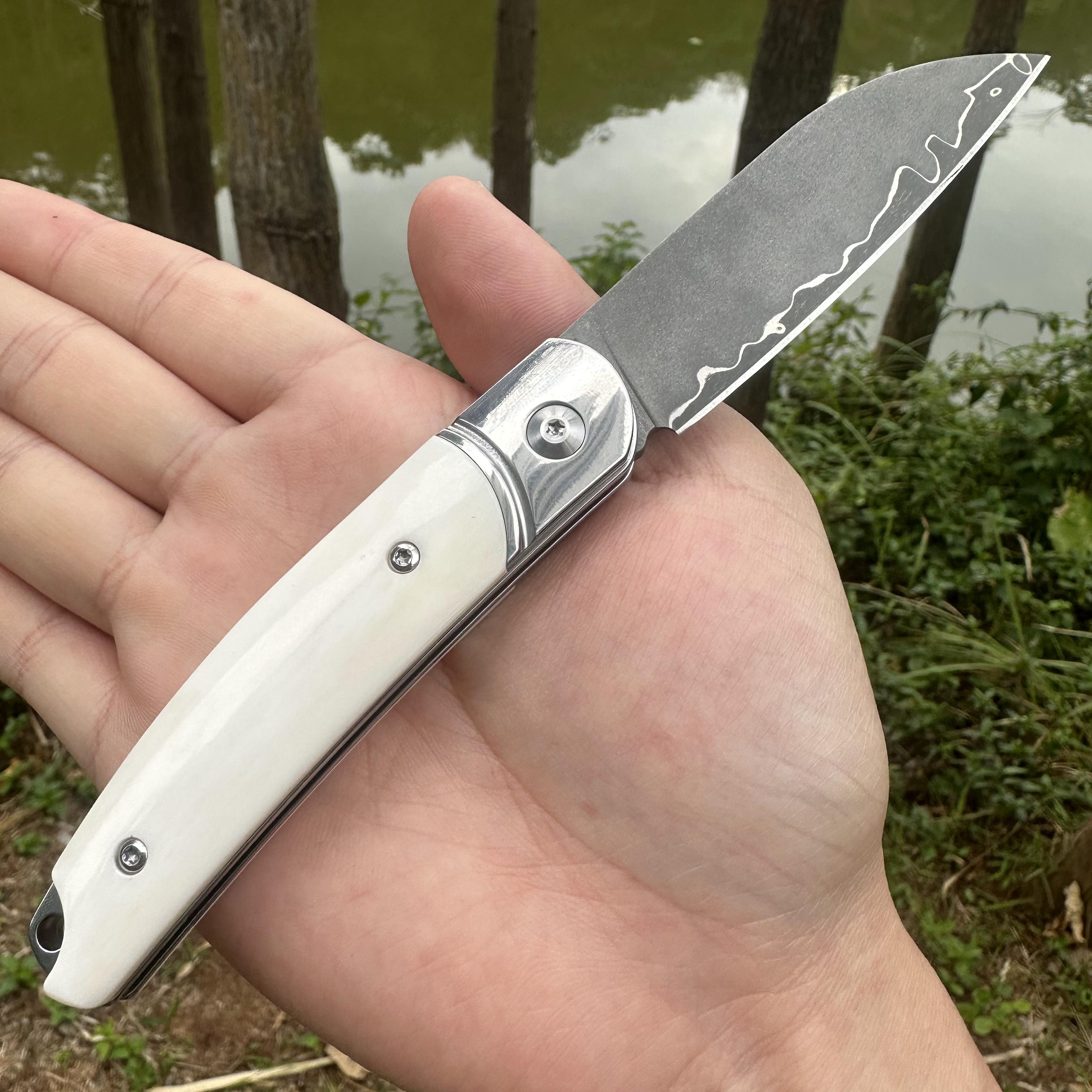 TF1043 Wootz Steel Blade Beef Bone Handle Pocket Knife