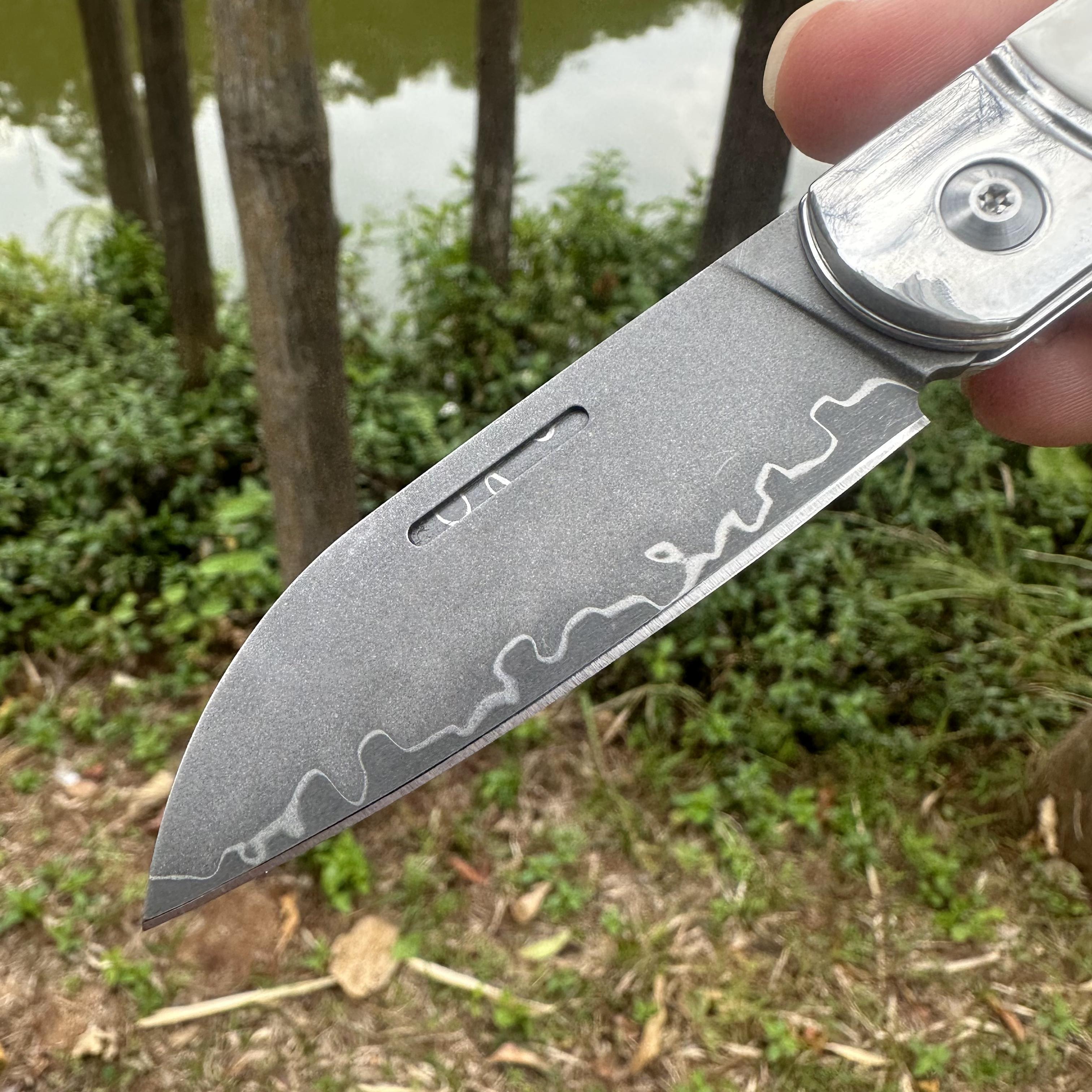 TF1043 Wootz Steel Blade Beef Bone Handle Pocket Knife