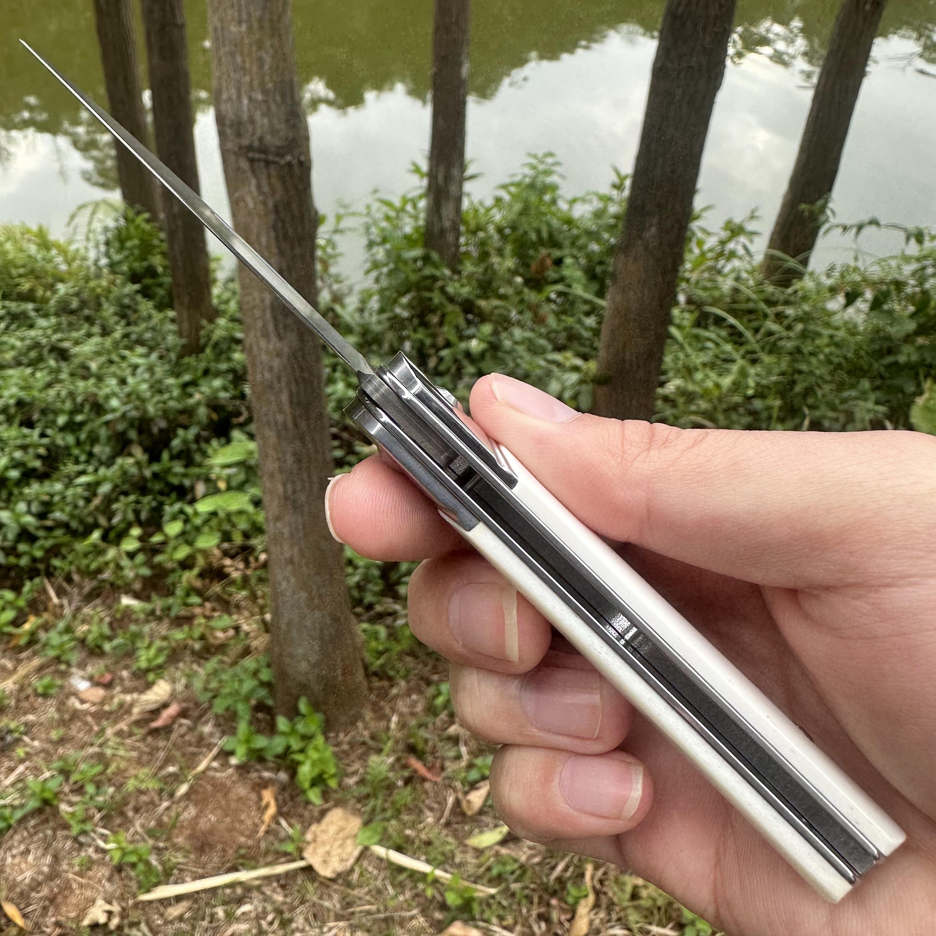 TF1043 Wootz Steel Blade Beef Bone Handle Pocket Knife