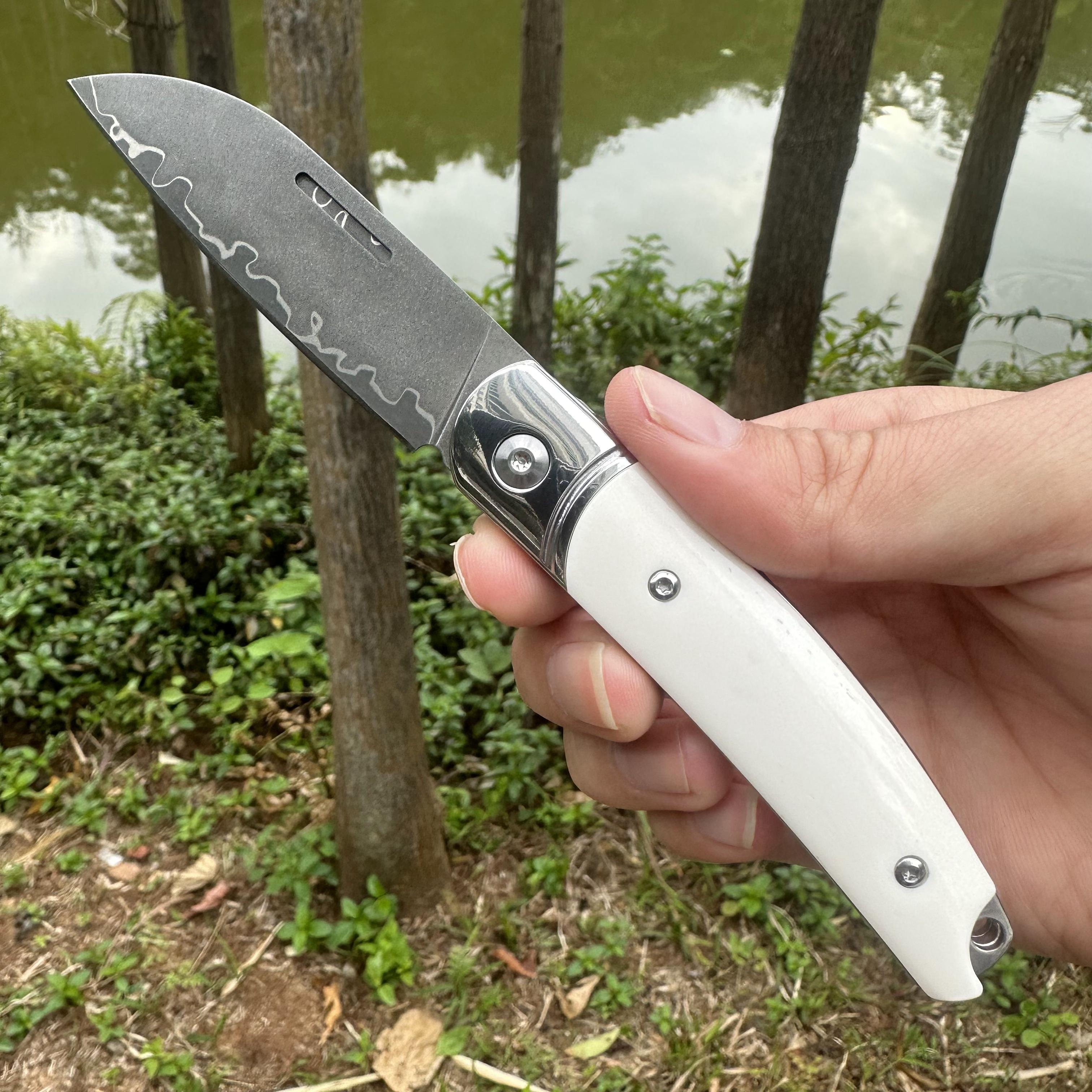 TF1043 Wootz Steel Blade Beef Bone Handle Pocket Knife