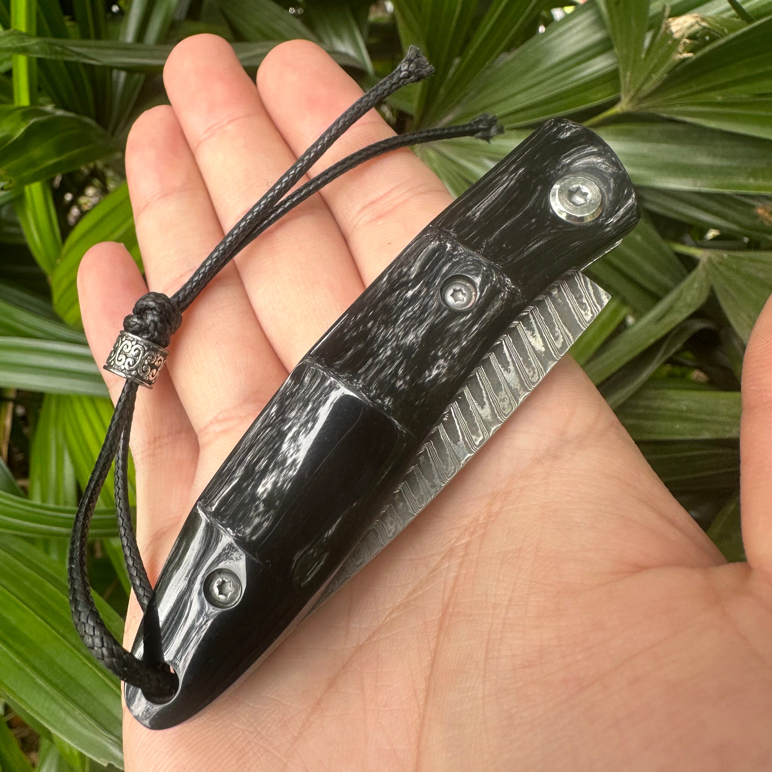 RJ21 Damascus VG10 Steel Blade OX Bone Handle Pocket Knife